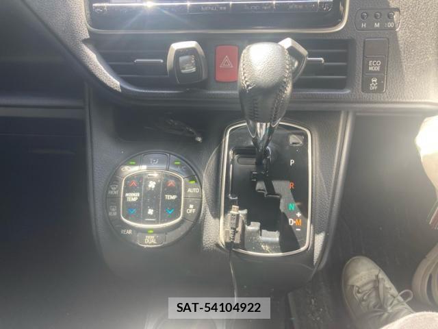 Toyota VOXY 2014-02 8369685-16