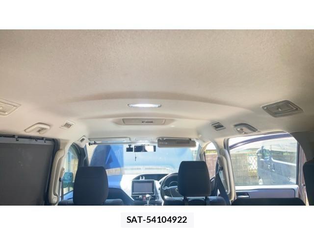 Toyota VOXY 2014-02 8369685-23