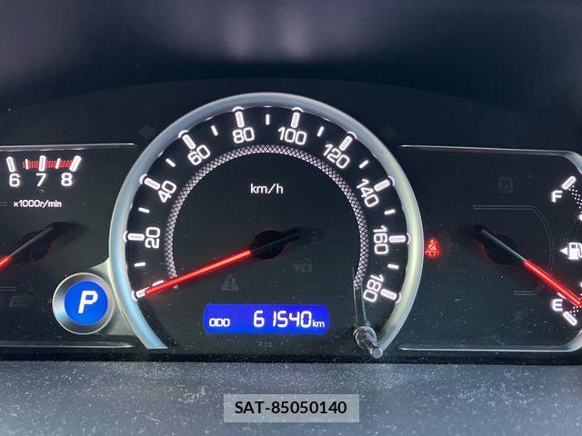 Toyota VOXY 2014-05 8369673-3
