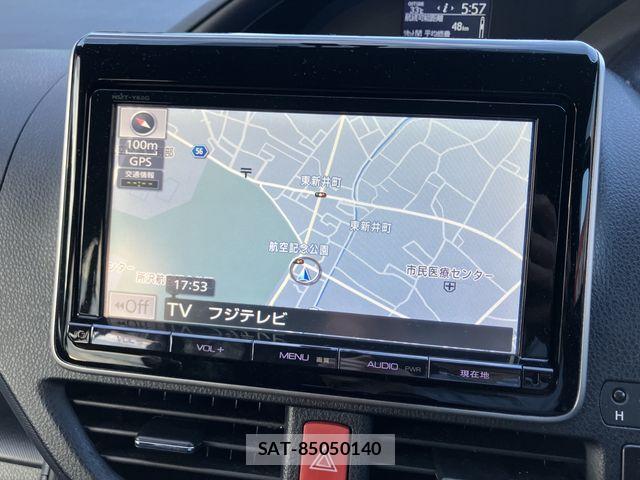 Toyota VOXY 2014-05 8369673-7