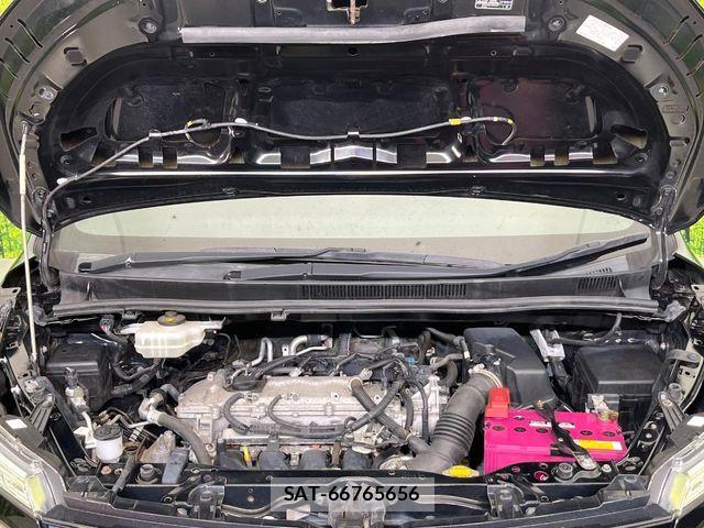 Toyota VOXY 2015-01 8369682-17
