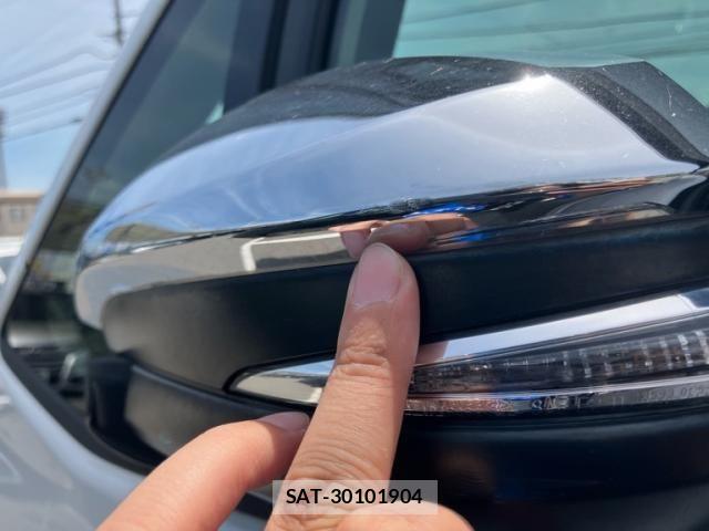 Toyota VOXY 2015-12 8369683-28