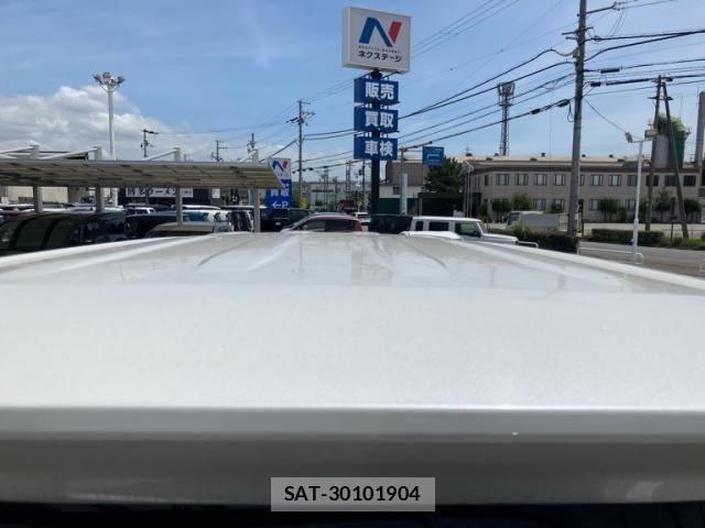 Toyota VOXY 2015-12 8369683-5