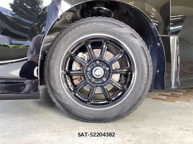Toyota VOXY 2016-01 8369681-12