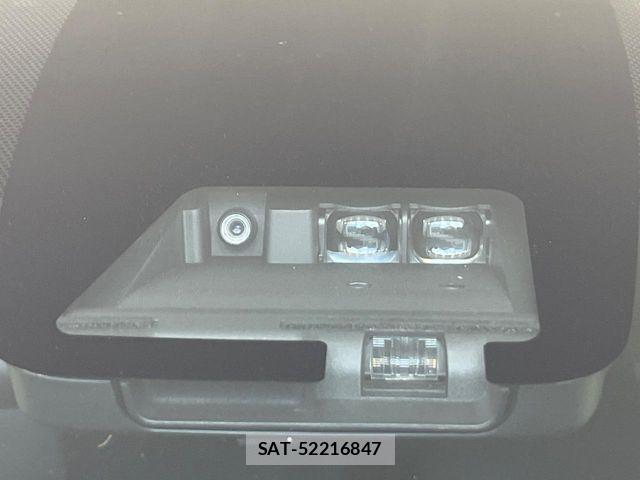 Toyota VOXY 2017-10 8369666-4