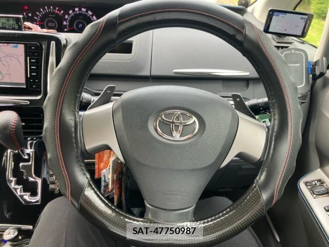 Toyota VOXY 2009-09 8369697-23