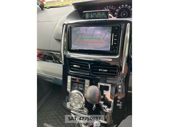 Toyota VOXY 2009-09 8369697-26
