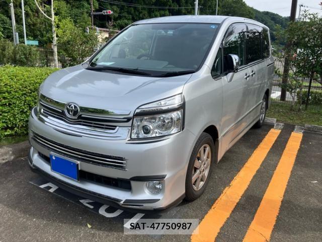 Toyota VOXY 2009-09 8369697-2