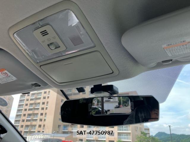 Toyota VOXY 2009-09 8369697-28