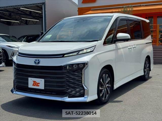 Toyota VOXY 2022-03 8369651-9