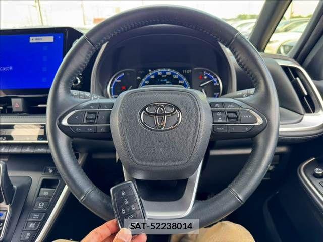 Toyota VOXY 2022-03 8369651-6