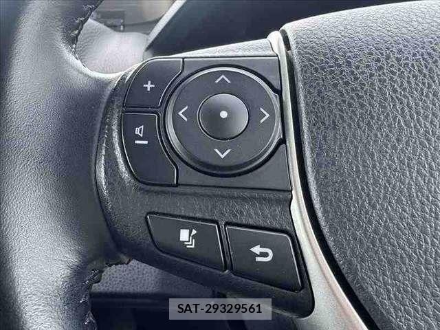 Toyota VOXY 2020-07 8369664-23