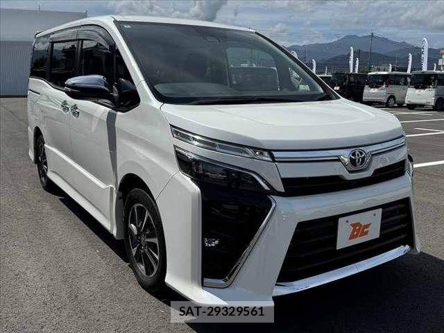 Toyota VOXY 2020-07 8369664-7