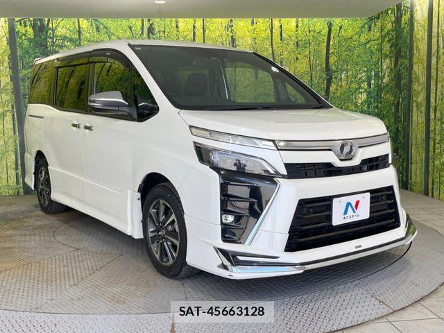 Toyota VOXY 2019-07 8369665-16