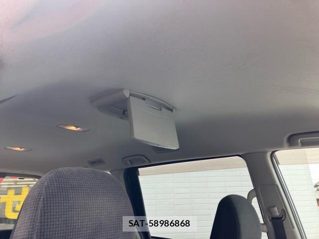 Toyota VOXY 2007-07 8369693-10