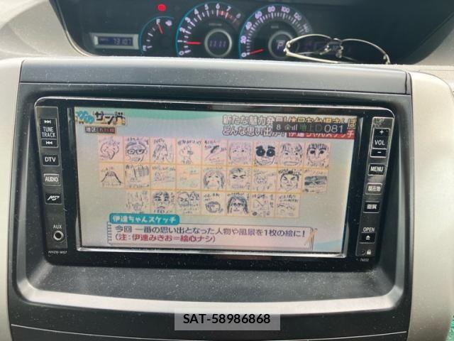 Toyota VOXY 2007-07 8369693-13