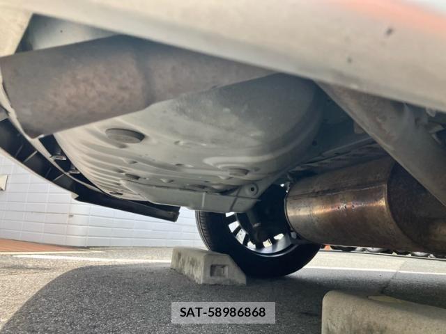 Toyota VOXY 2007-07 8369693-21