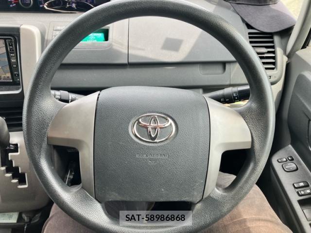 Toyota VOXY 2007-07 8369693-8