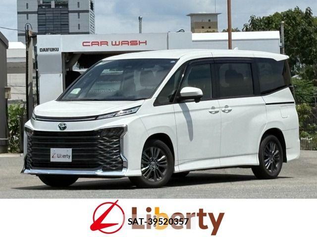 Toyota VOXY 2023-05 8369653-0