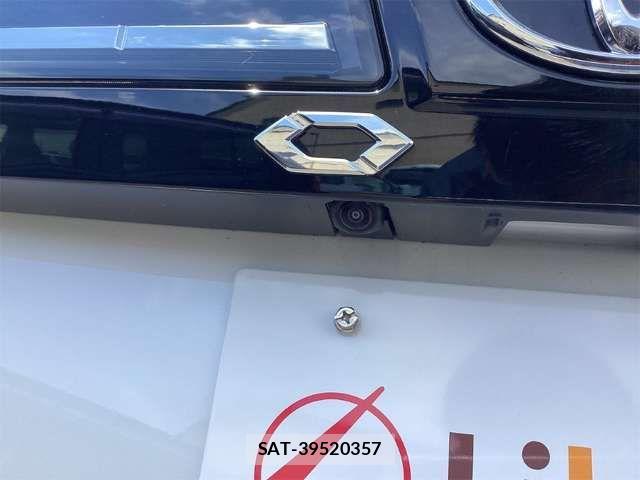 Toyota VOXY 2023-05 8369653-17