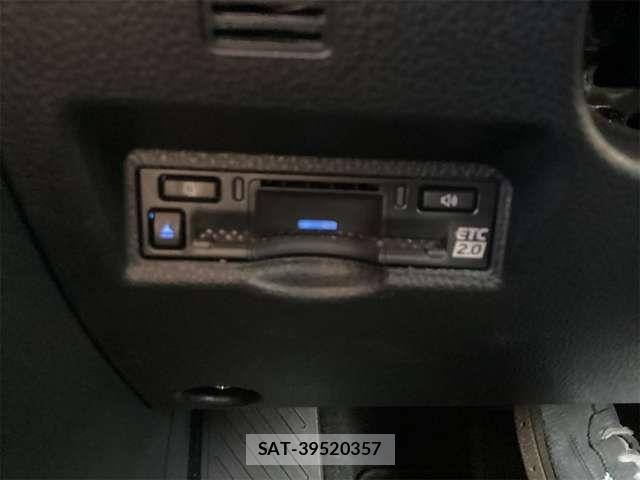 Toyota VOXY 2023-05 8369653-6