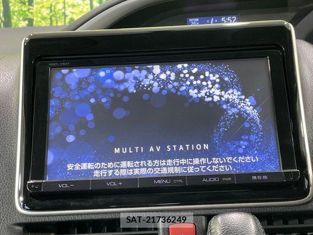 Toyota VOXY 2014-12 8369679-3