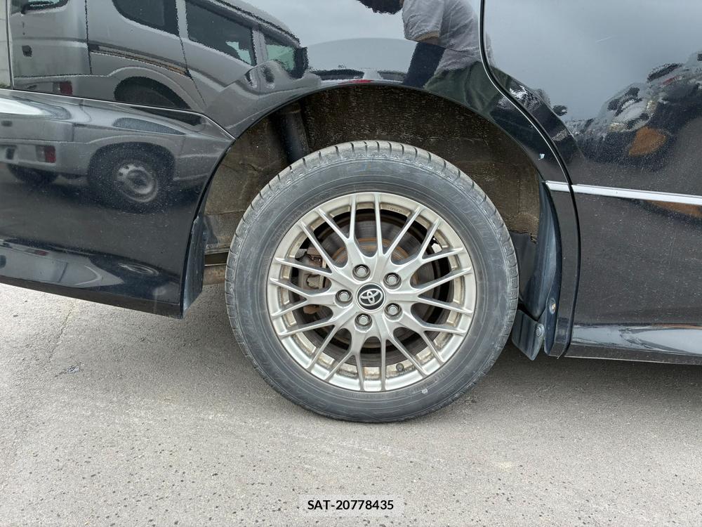 Toyota VOXY HYBRID 2016-04 8312114-24