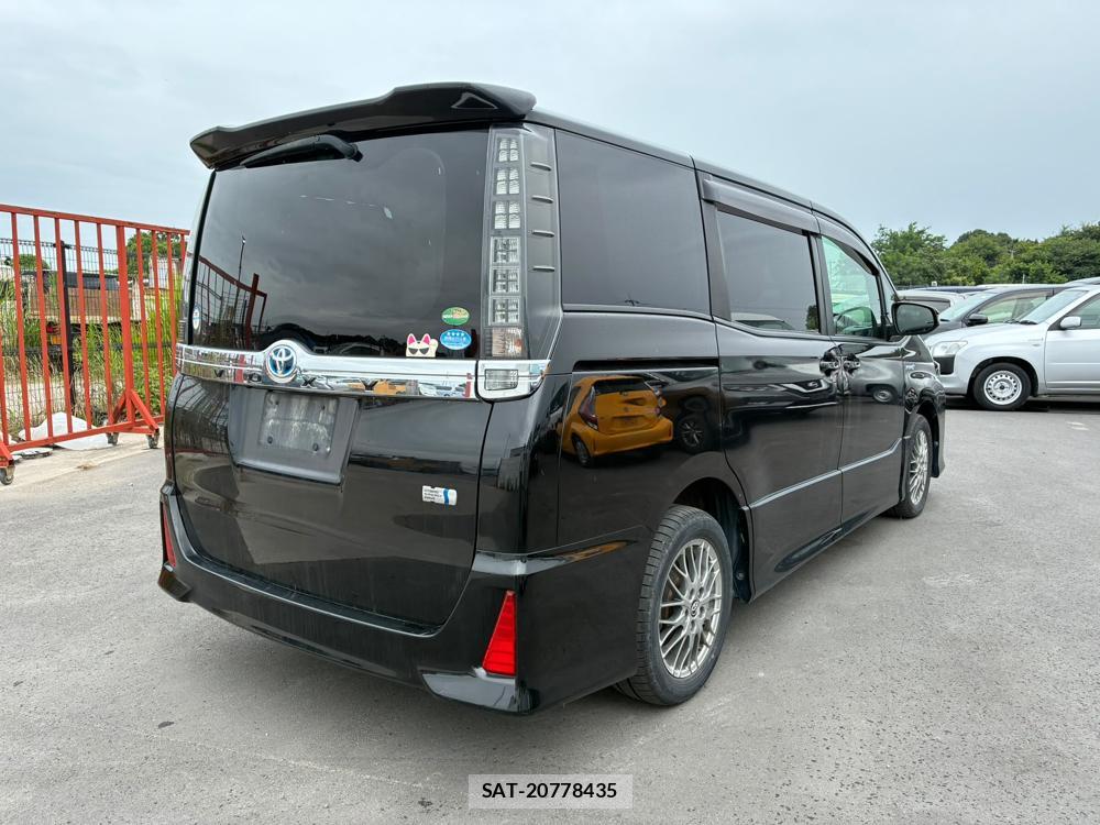 Toyota VOXY HYBRID 2016-04 8312114-4