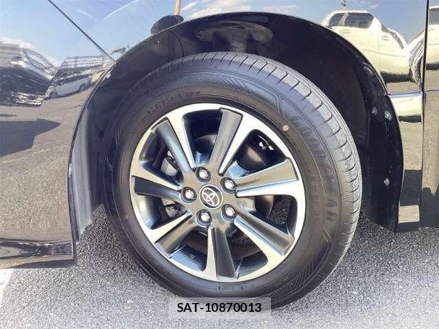 Toyota VOXY 2021-04 8369657-19