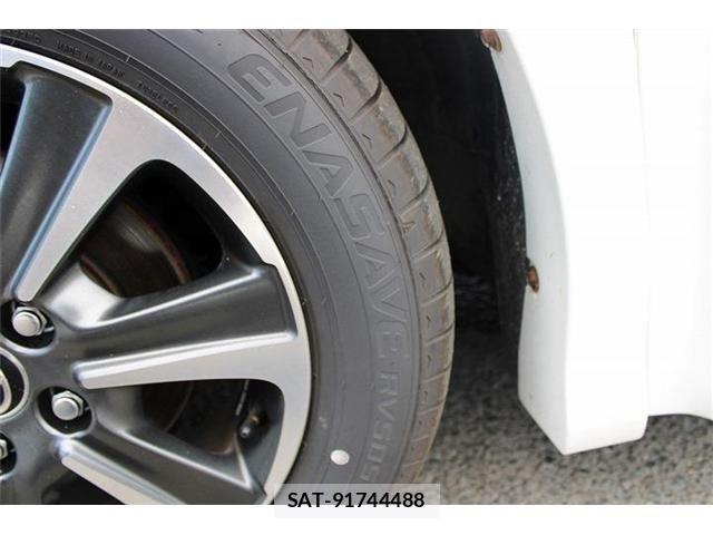 Toyota VOXY 2021-03 8369670-21