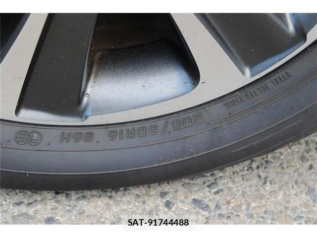 Toyota VOXY 2021-03 8369670-22
