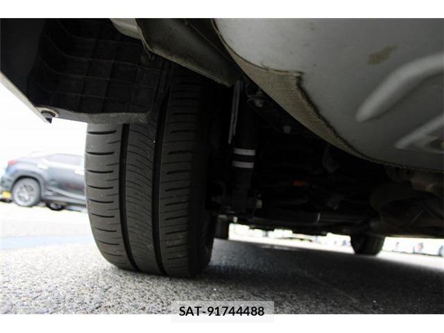 Toyota VOXY 2021-03 8369670-24
