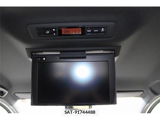 Toyota VOXY 2021-03 8369670-3