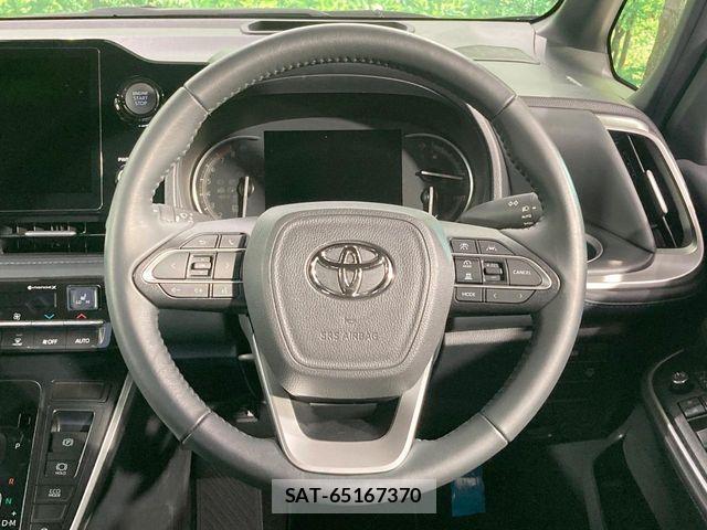 Toyota VOXY 2024-10 8369649-11