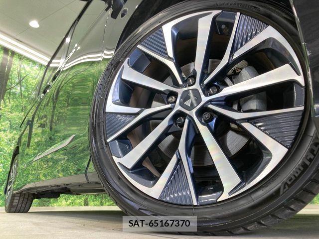 Toyota VOXY 2024-10 8369649-13