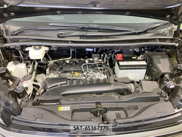 Toyota VOXY 2024-10 8369649-17