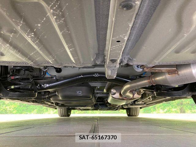 Toyota VOXY 2024-10 8369649-18