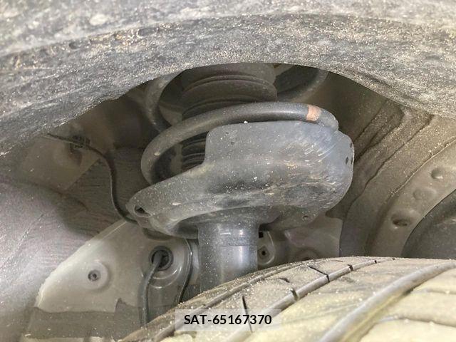 Toyota VOXY 2024-10 8369649-19
