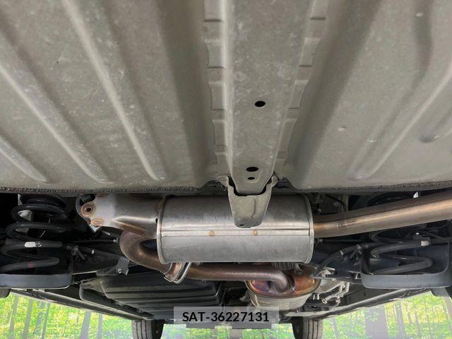 Toyota VOXY 2019-04 8369658-18