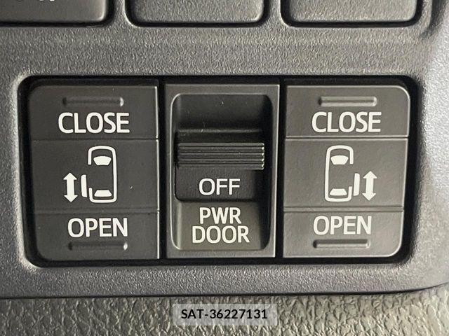 Toyota VOXY 2019-04 8369658-6