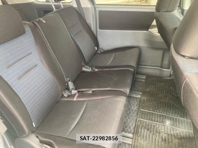 Toyota VOXY 2008-03 8369691-11