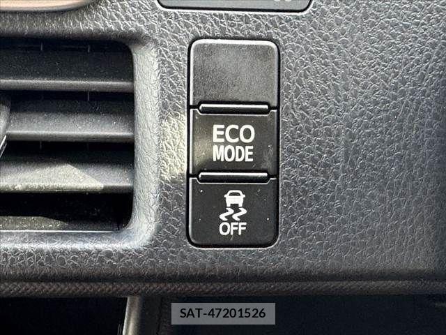 Toyota VOXY 2018-11 8369668-25