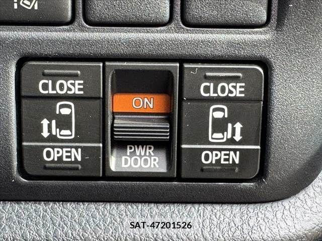 Toyota VOXY 2018-11 8369668-5