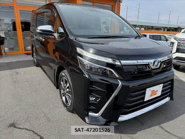 Toyota VOXY 2018-11 8369668-7