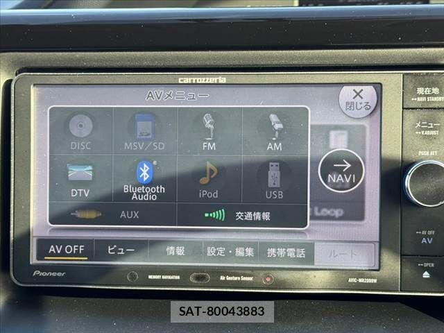 Toyota VOXY 2014-06 8369678-20