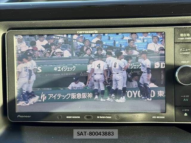 Toyota VOXY 2014-06 8369678-21