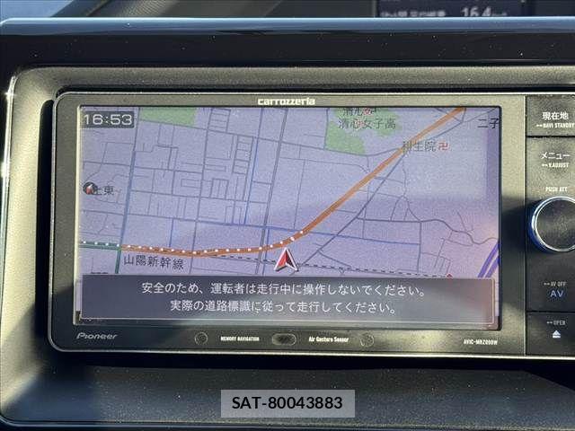 Toyota VOXY 2014-06 8369678-2