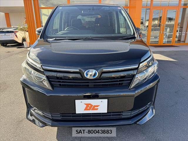 Toyota VOXY 2014-06 8369678-8