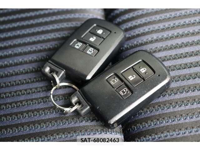 Toyota VOXY 2015-12 8369675-17