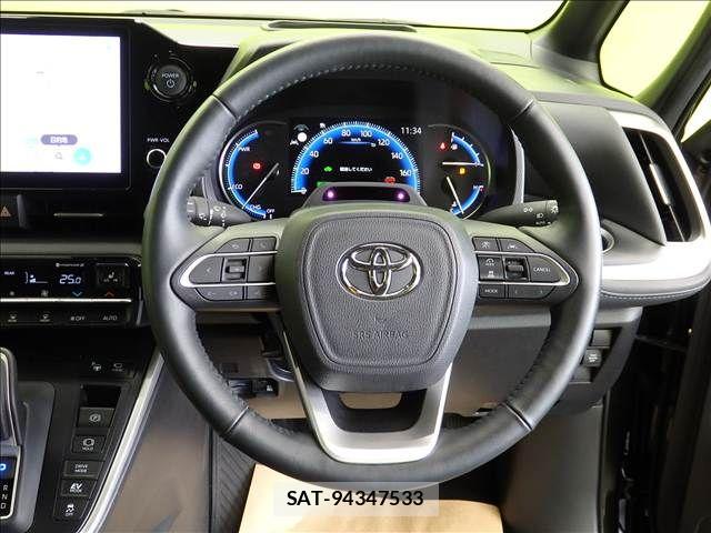 Toyota VOXY 2025-02 8369645-9